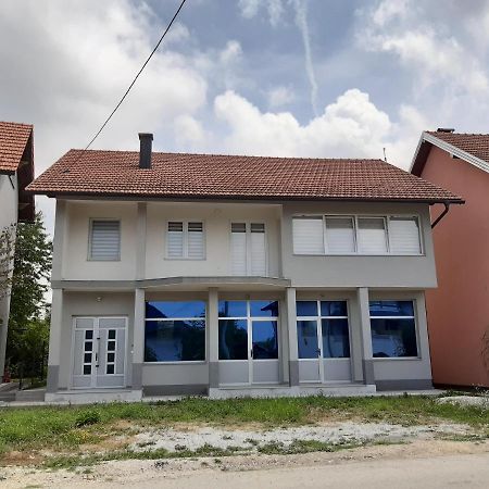 As Guesthouse Krzevici Exterior foto